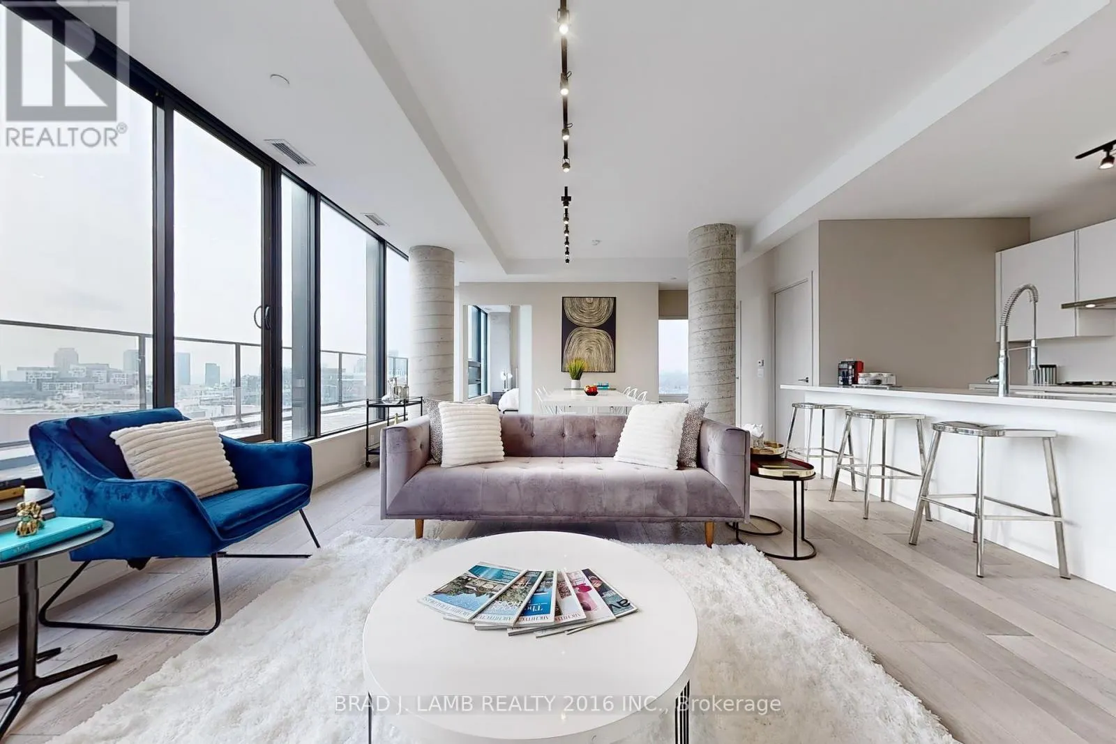 1702 - 458 RICHMOND STREET W