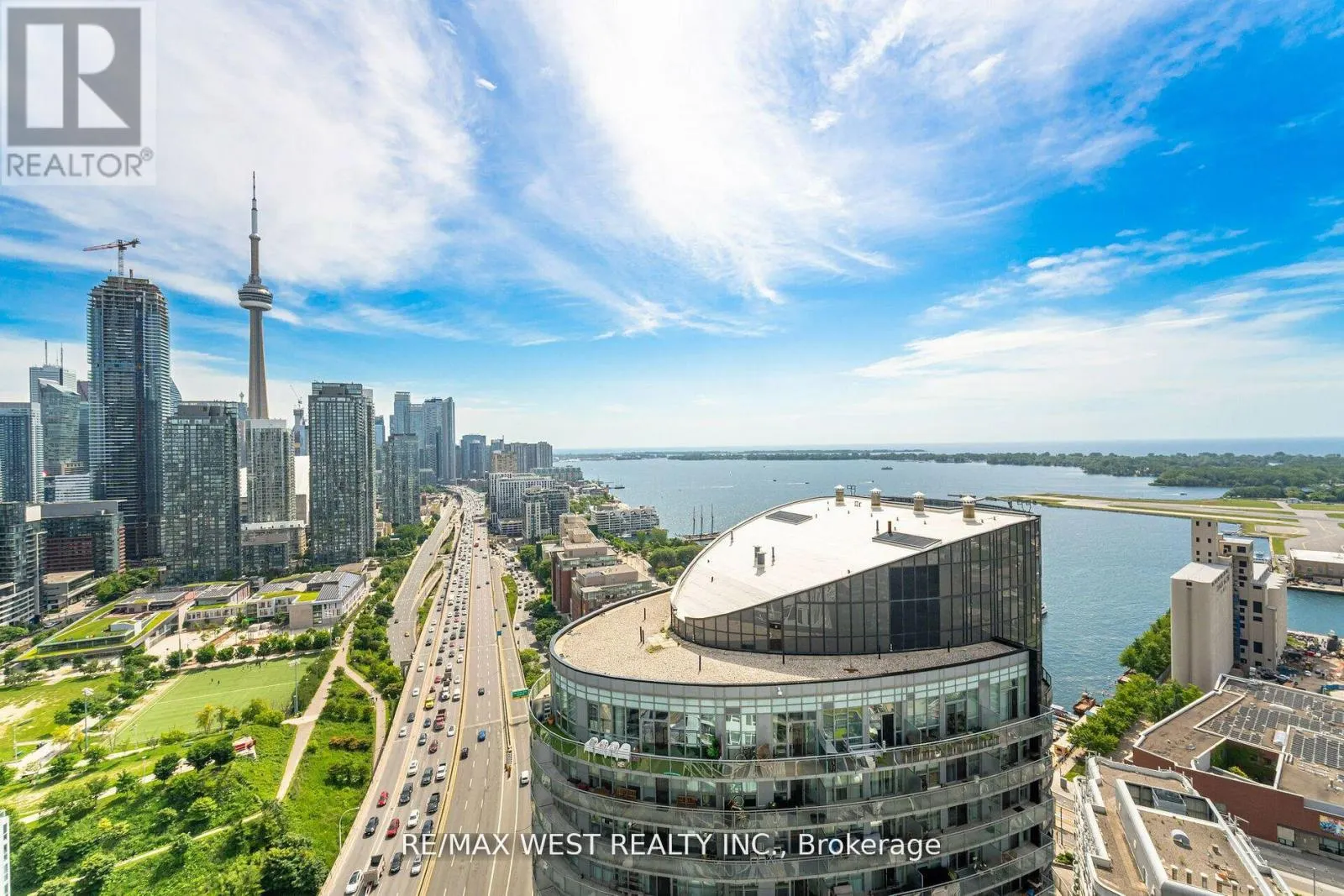 3912 - 17 BATHURST STREET