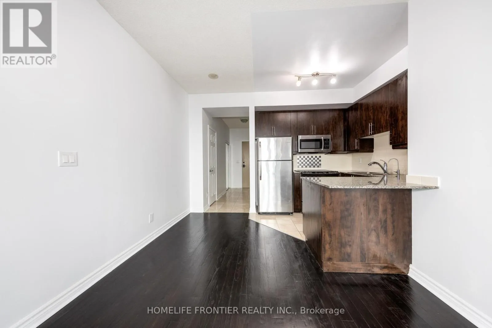 1712 - 18 HOLMES AVENUE