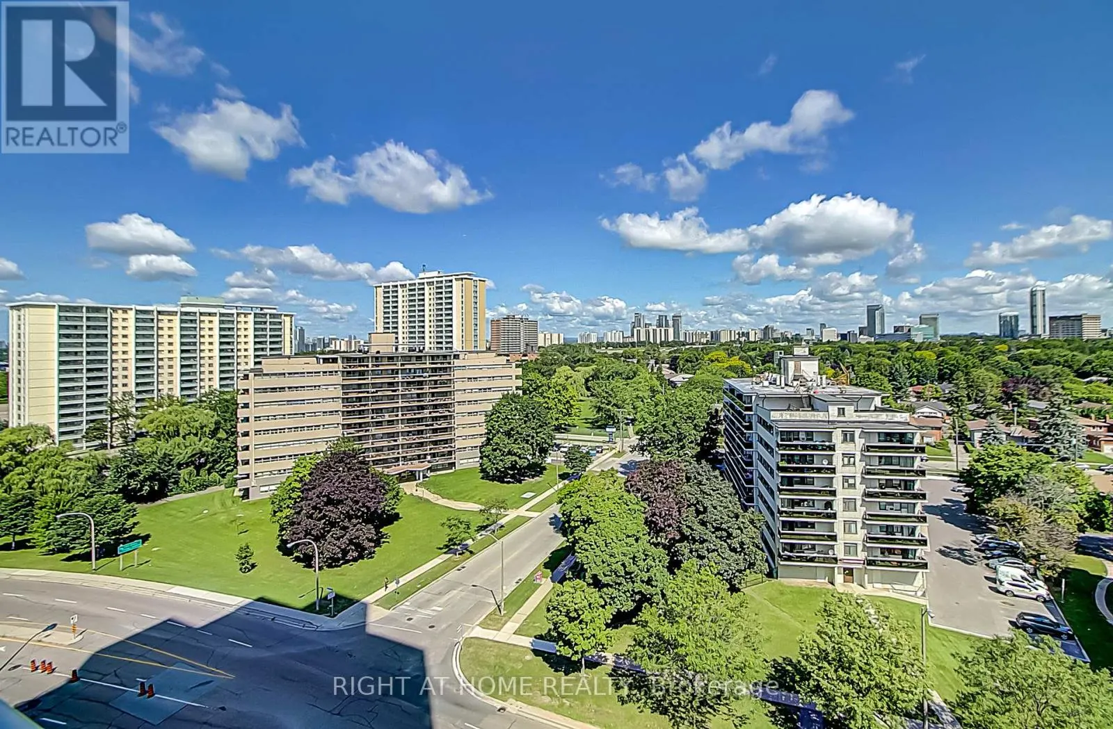 1107 - 10 DEERLICK COURT