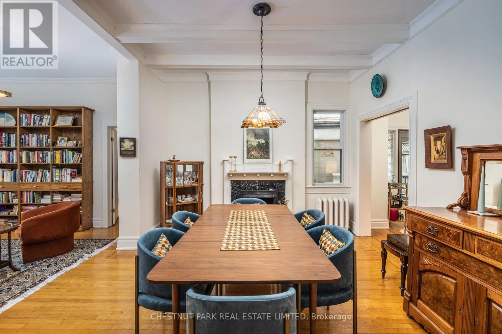 4 MAPLE AVENUE