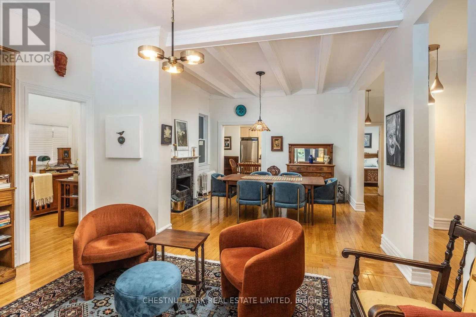 4 MAPLE AVENUE