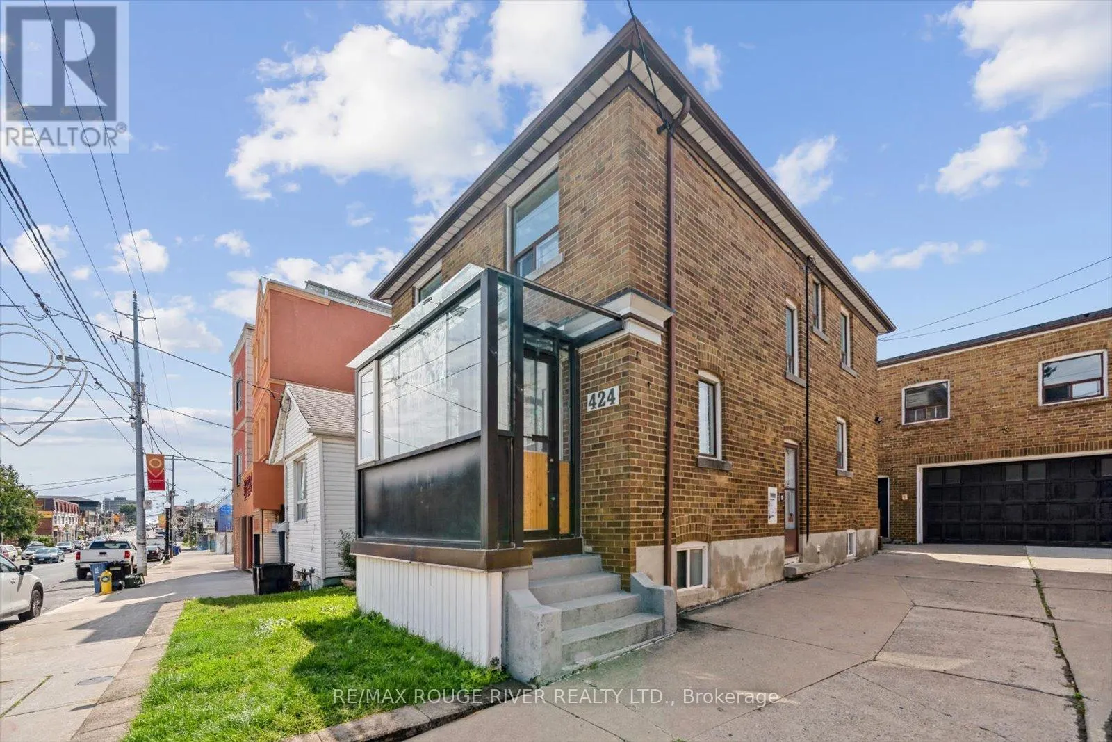424 OAKWOOD AVENUE