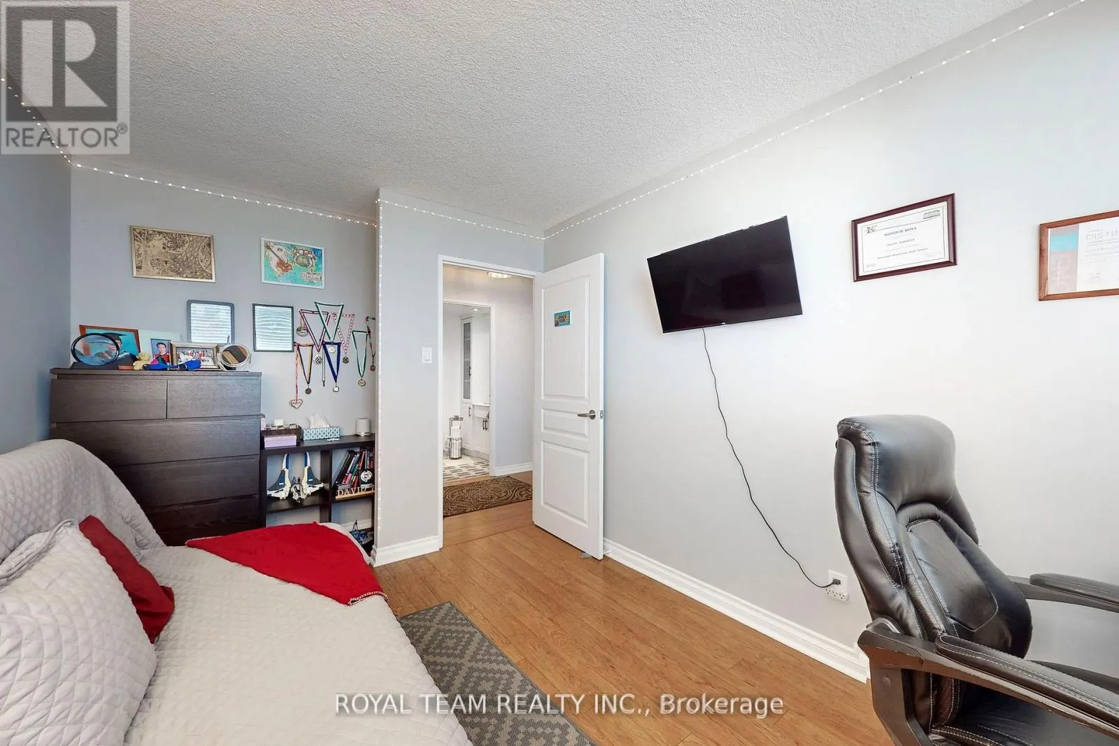 2503 - 133 TORRESDALE AVENUE
