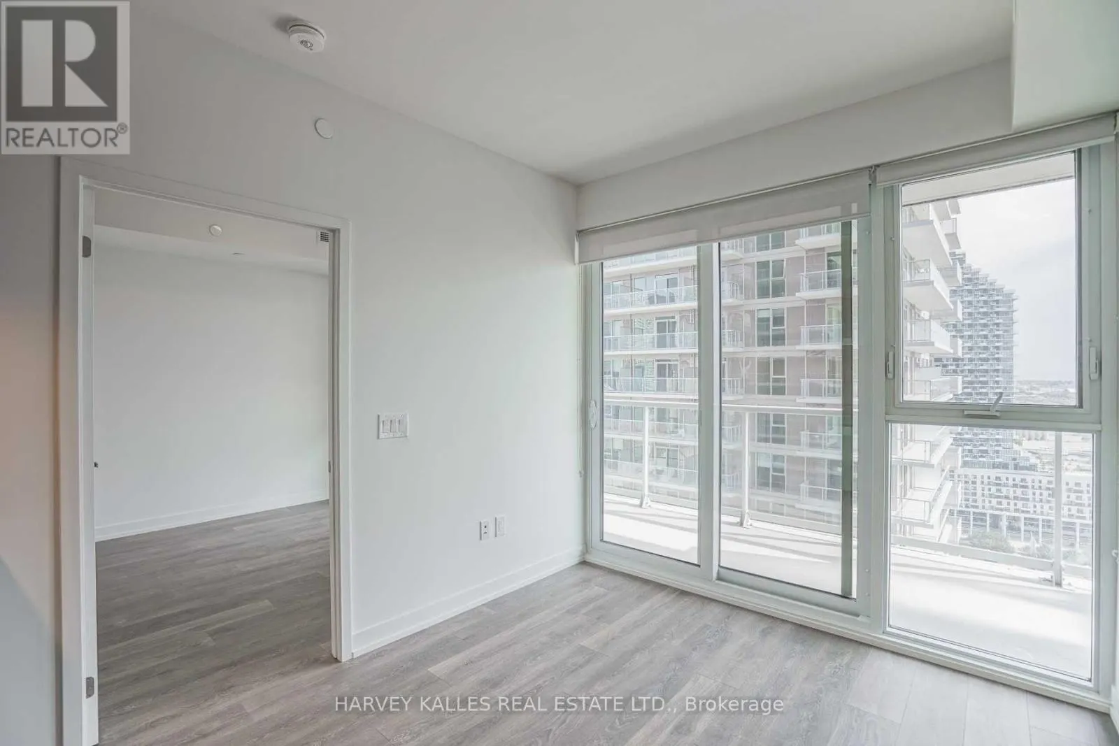 2501 - 15 LOWER JARVIS STREET