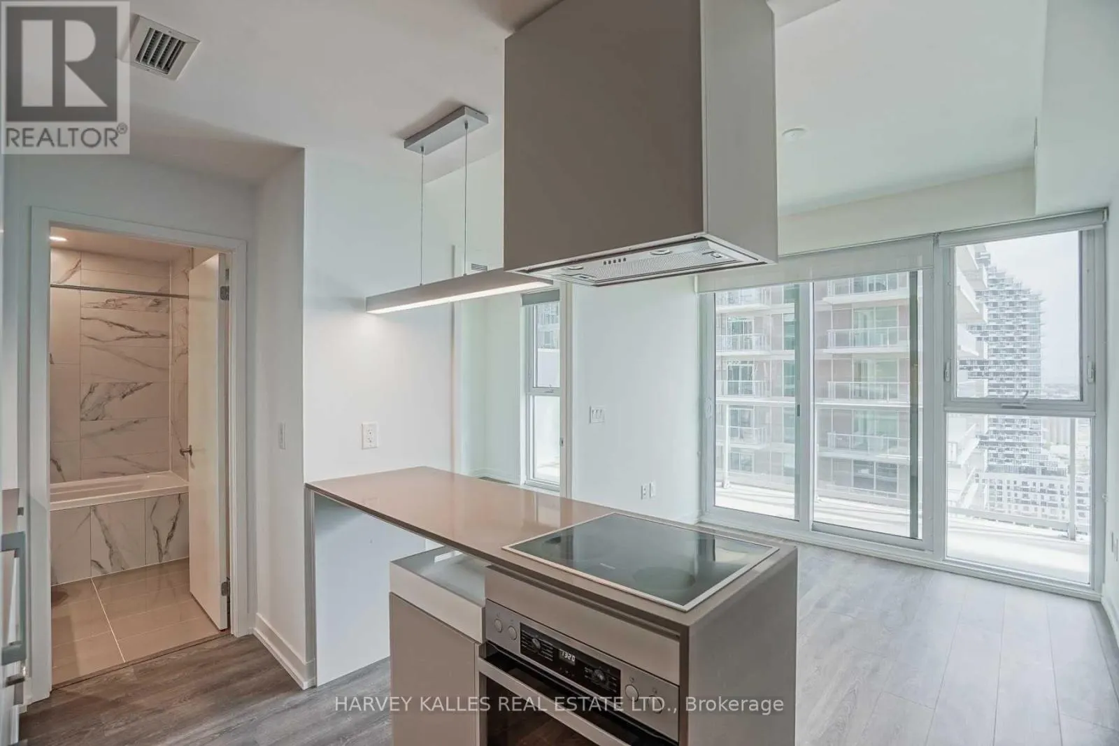 2501 - 15 LOWER JARVIS STREET