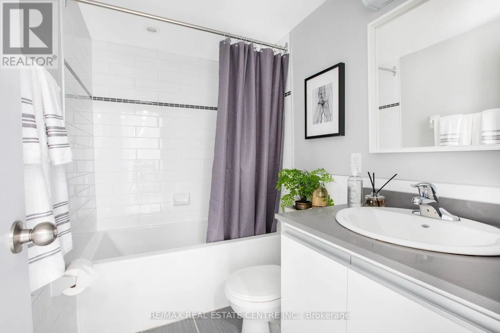 204 - 150 GRAYDON HALL DRIVE