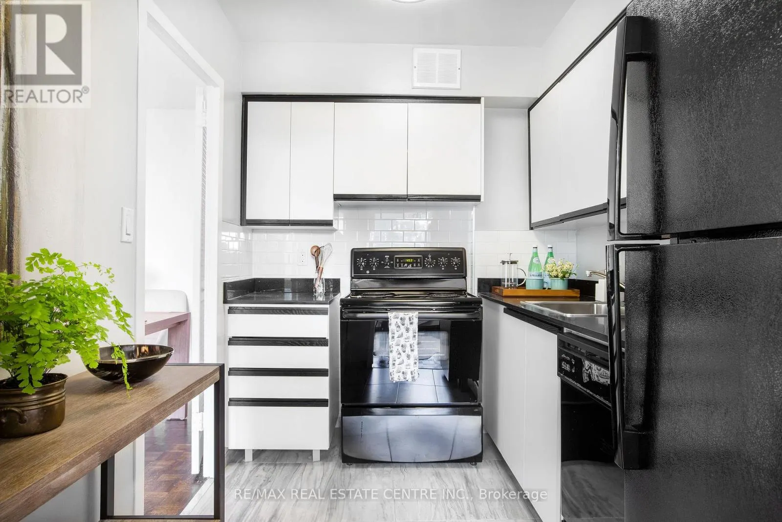 204 - 150 GRAYDON HALL DRIVE