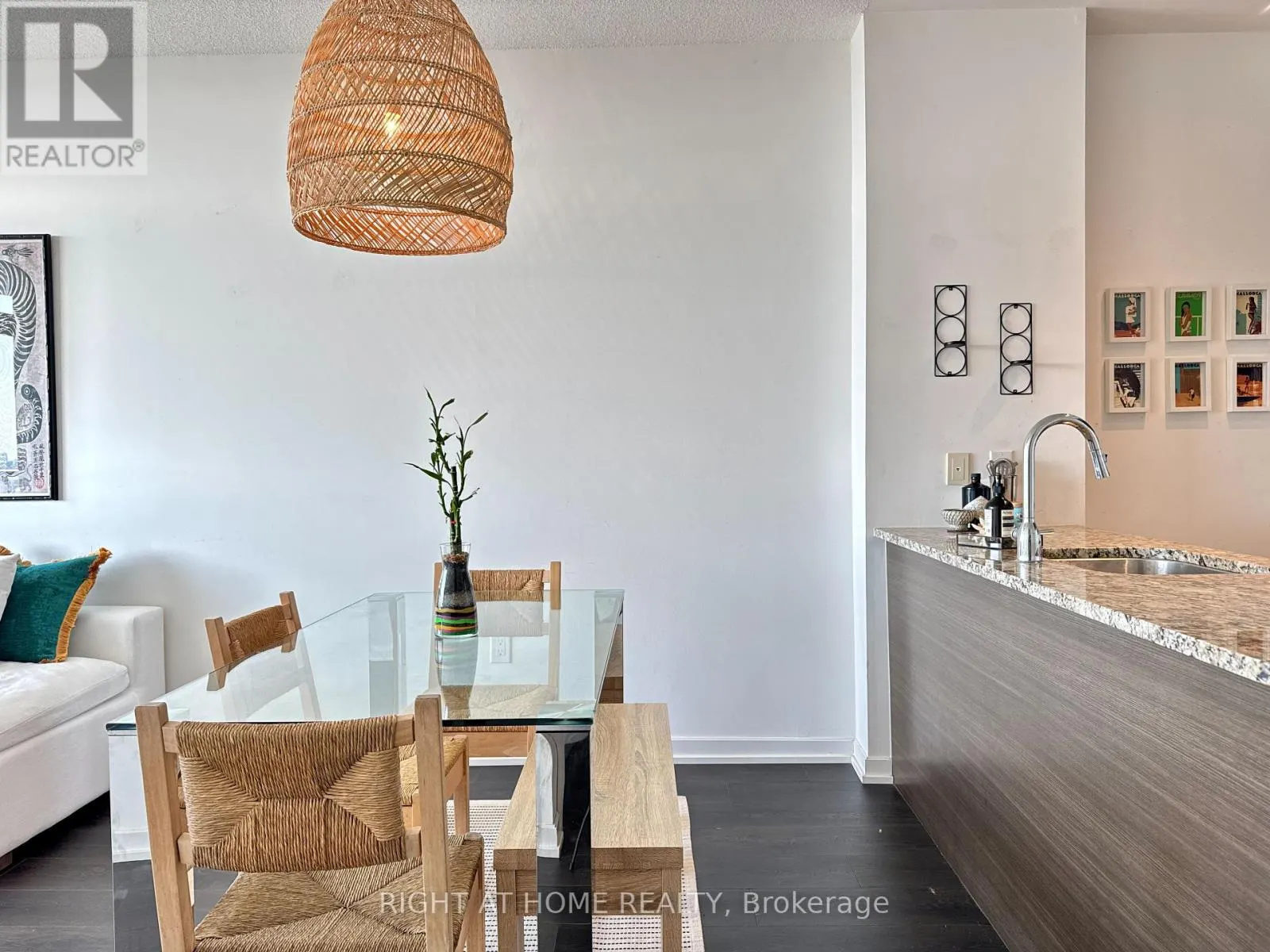 2109 - 70 FOREST MANOR ROAD