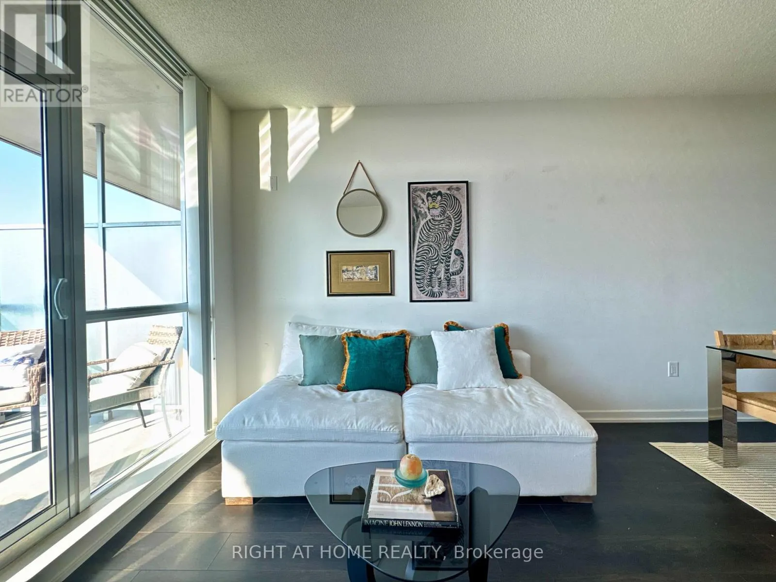2109 - 70 FOREST MANOR ROAD