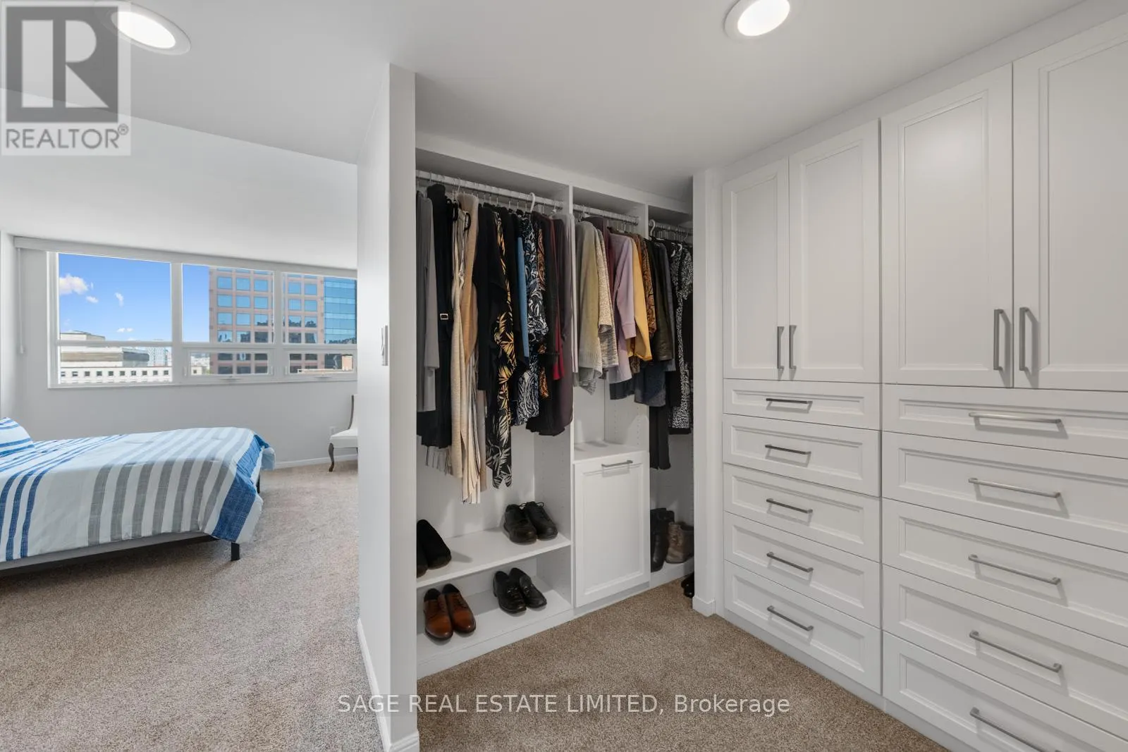 1206 - 71 CHARLES STREET E