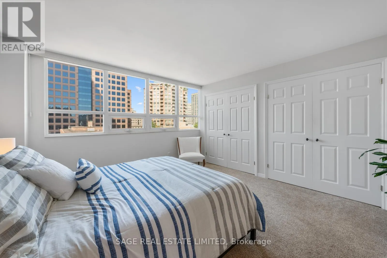 1206 - 71 CHARLES STREET E
