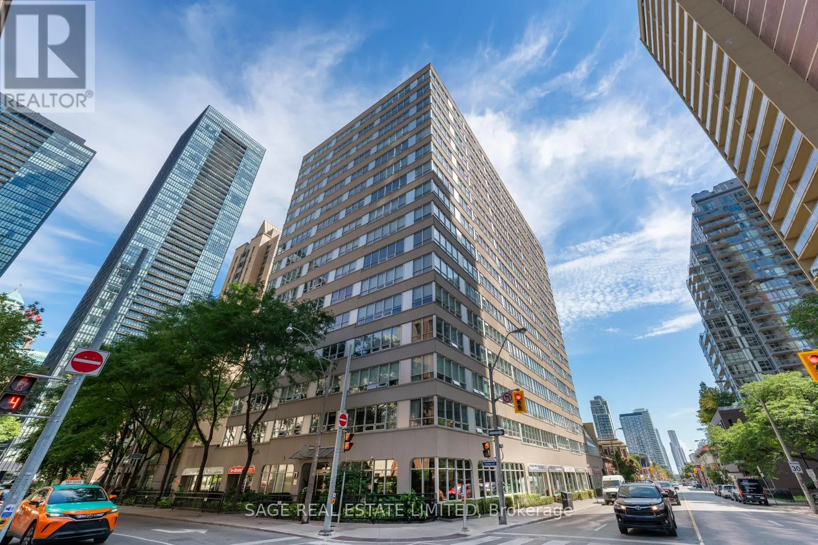 1206 - 71 CHARLES STREET E