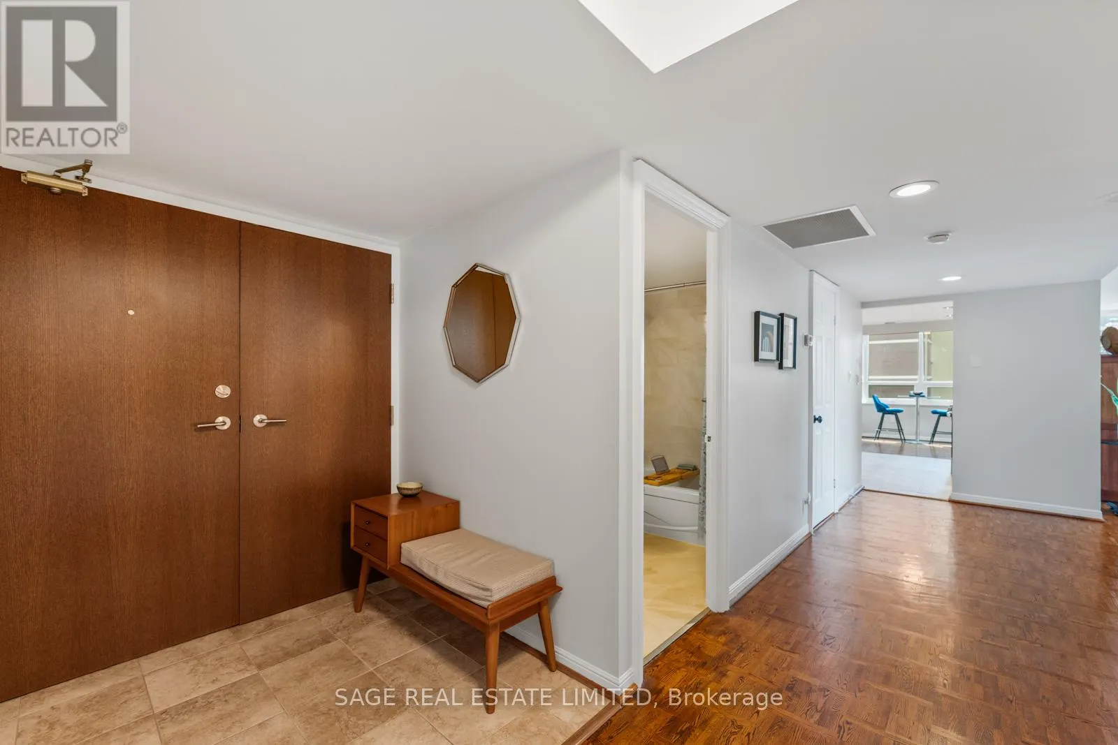 1206 - 71 CHARLES STREET E