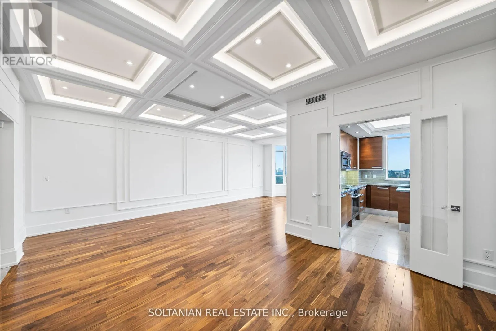 LPH3 - 660 SHEPPARD AVENUE E