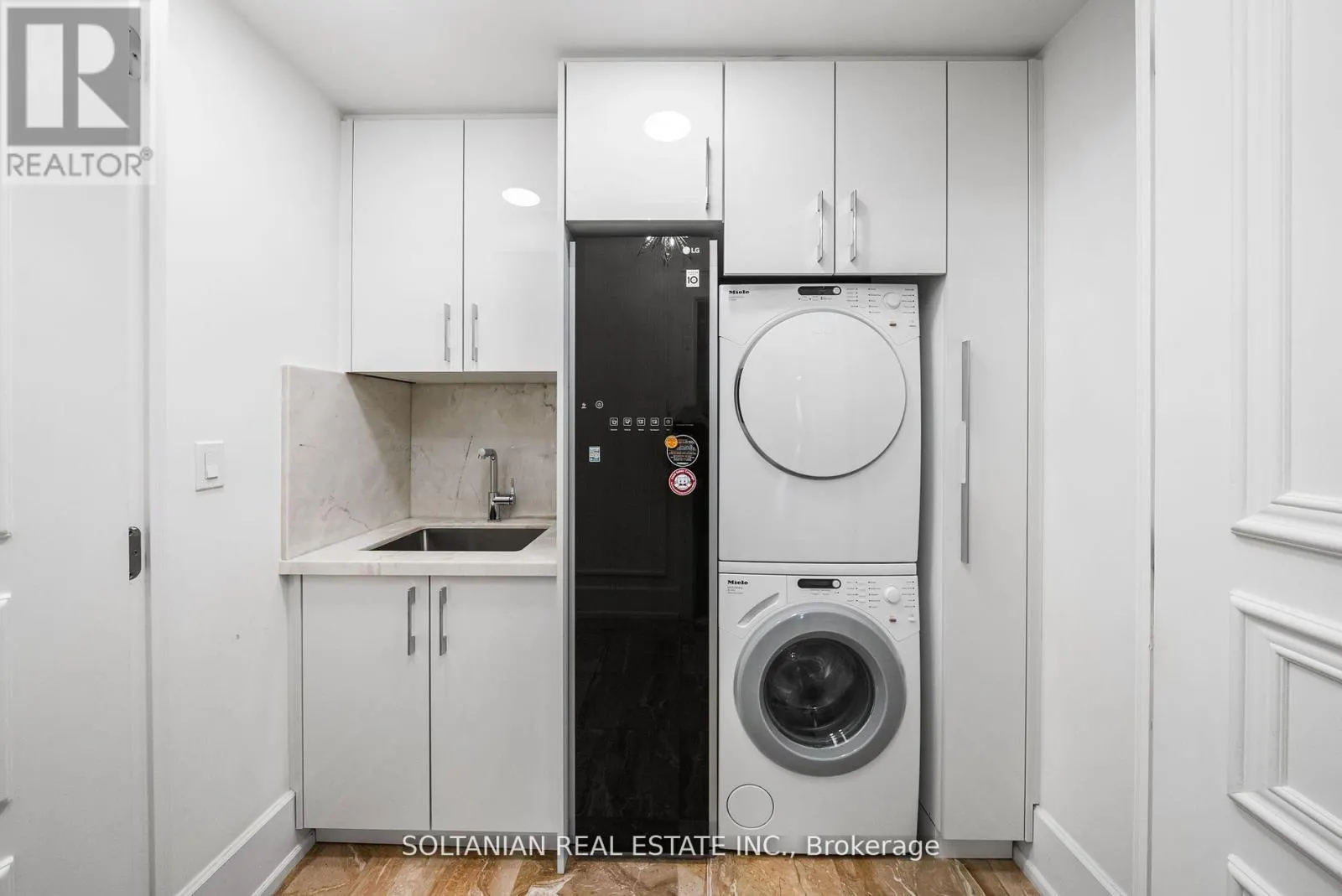 LPH3 - 660 SHEPPARD AVENUE E