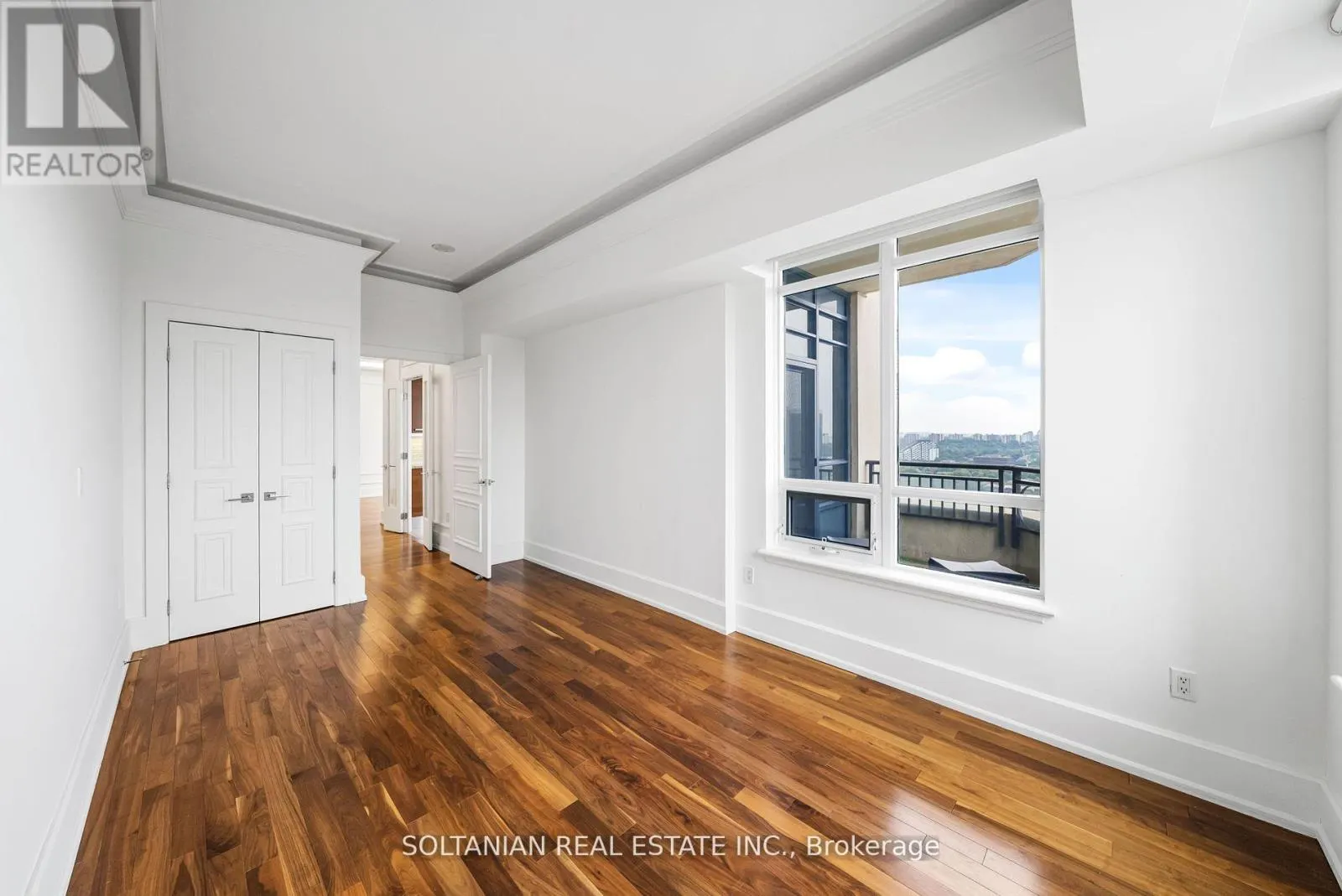 LPH3 - 660 SHEPPARD AVENUE E