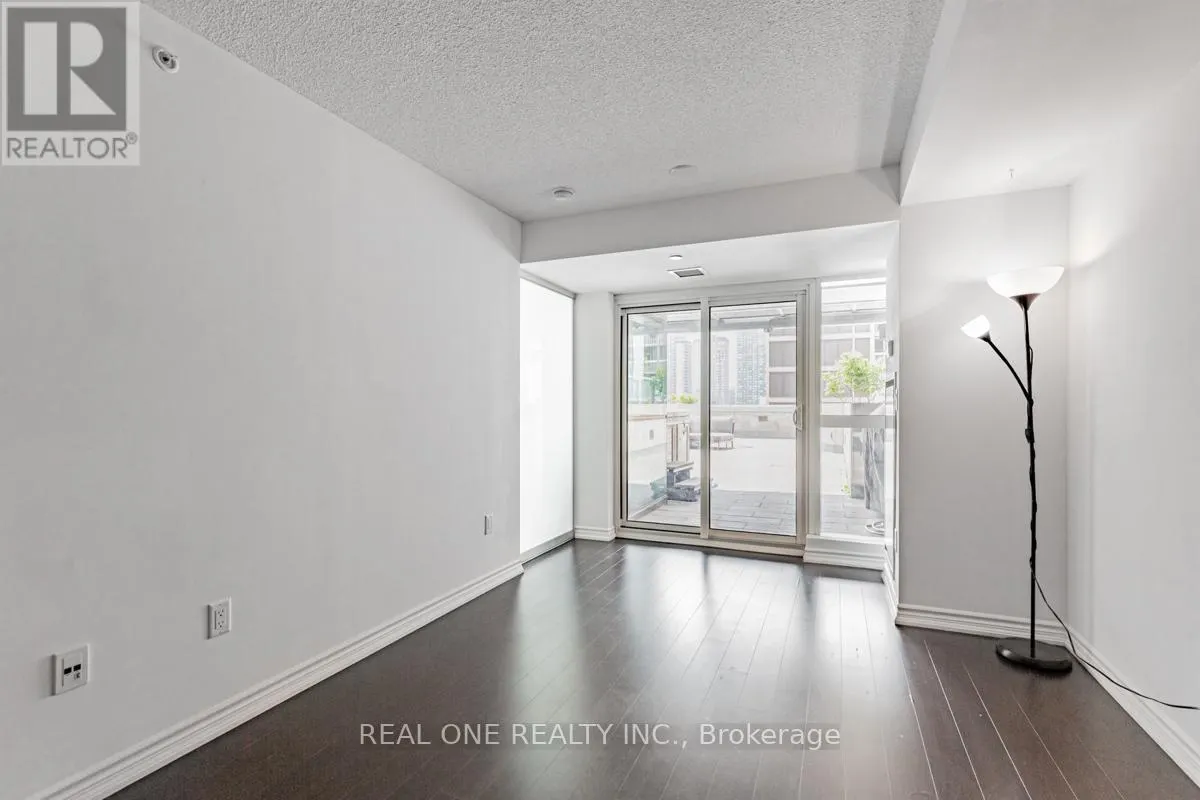 1408 - 386 YONGE STREET