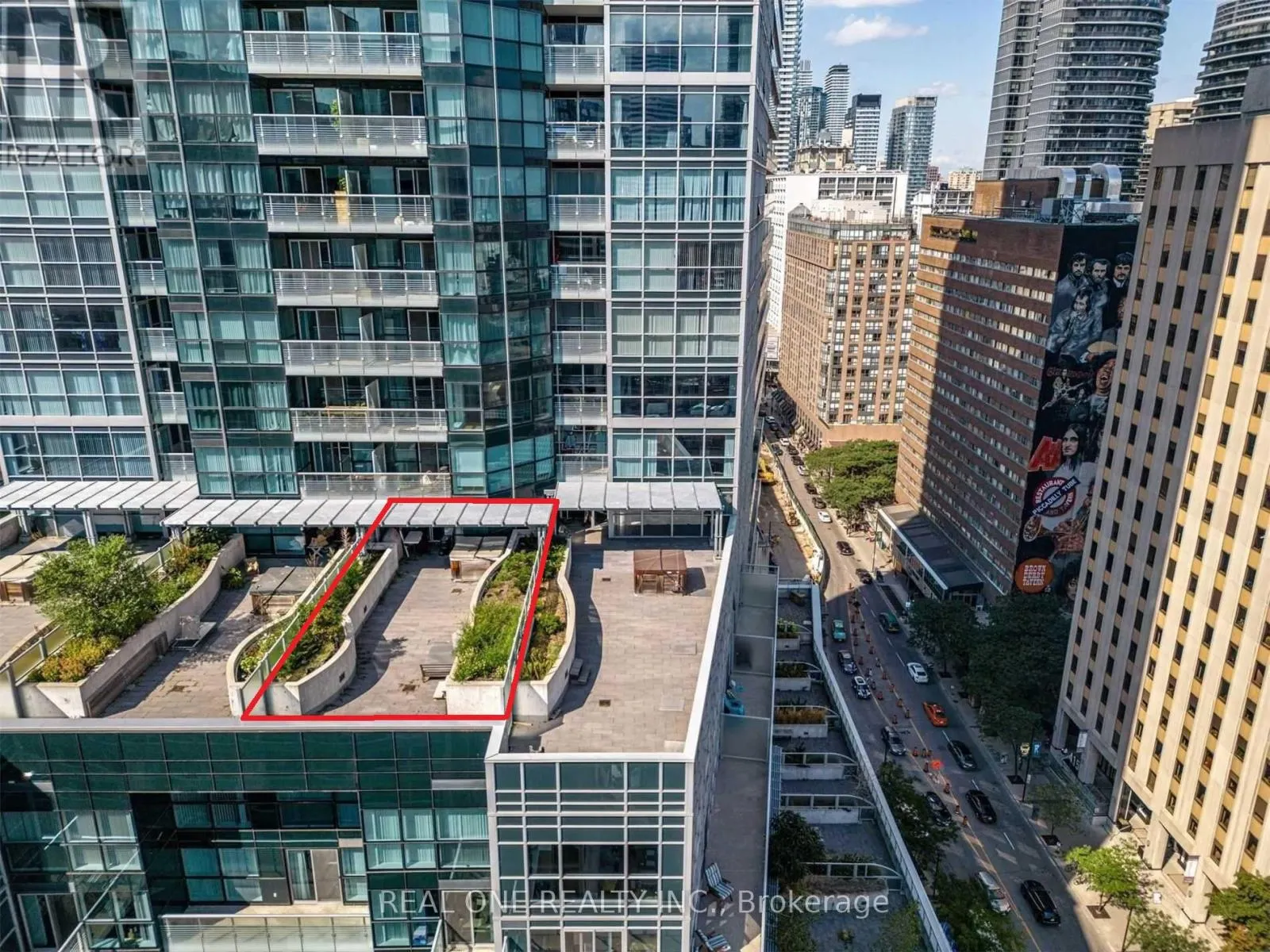 1408 - 386 YONGE STREET