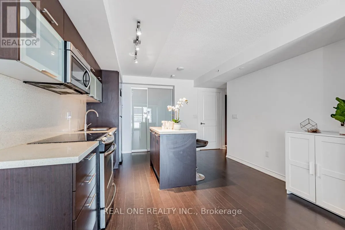 1408 - 386 YONGE STREET