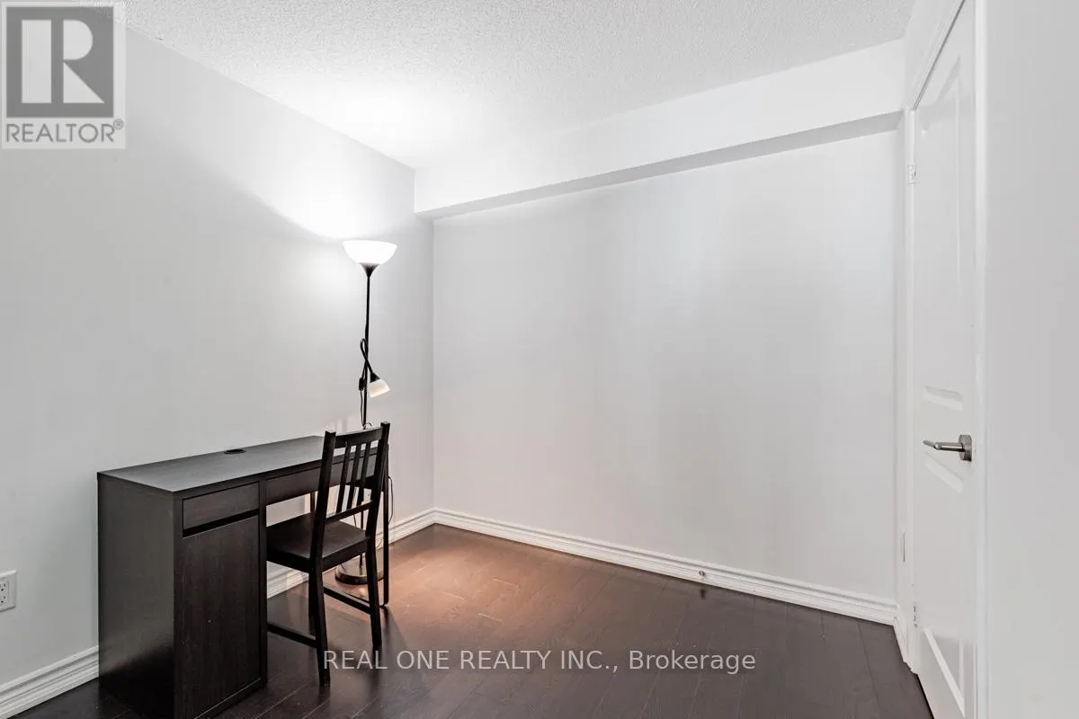 1408 - 386 YONGE STREET