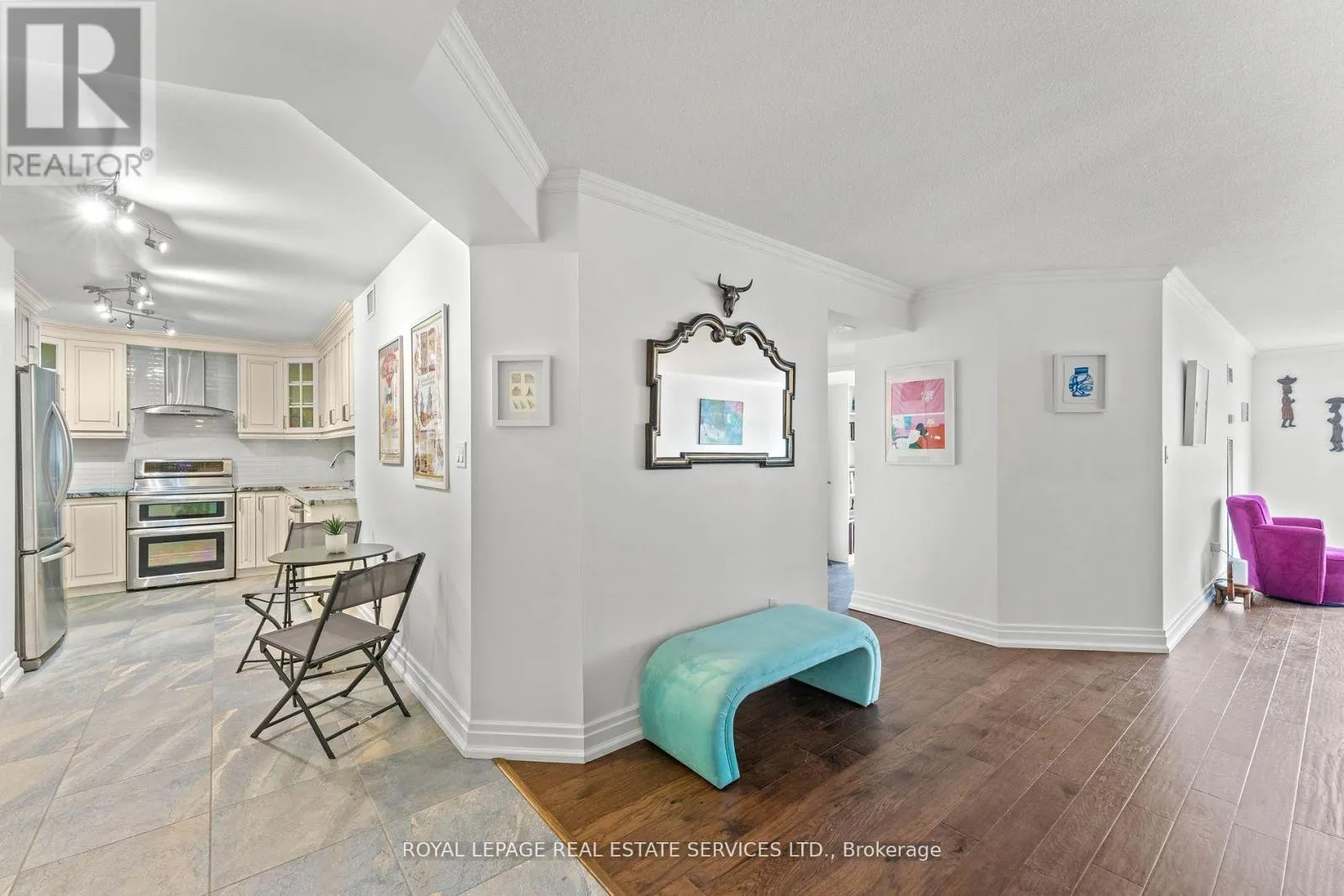 1711 - 5444 YONGE STREET