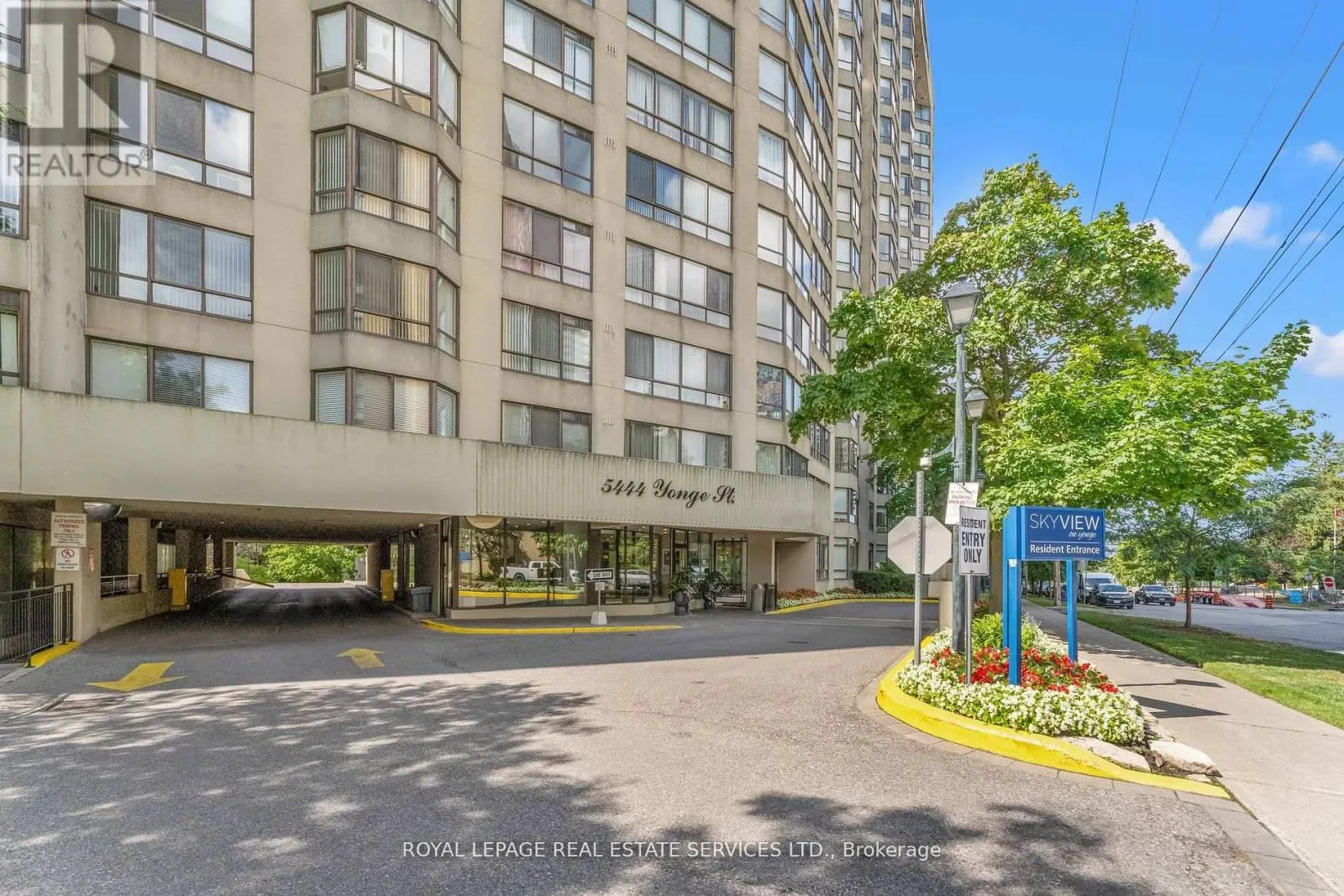 1711 - 5444 YONGE STREET