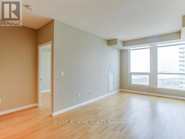 2307 - 628 FLEET STREET