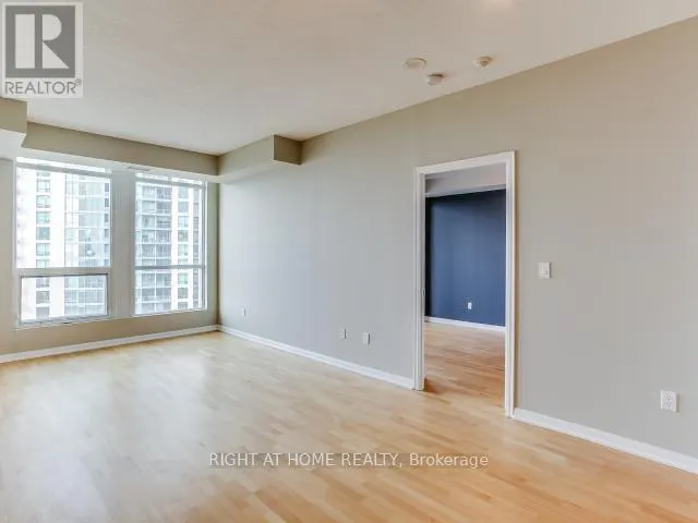 2307 - 628 FLEET STREET