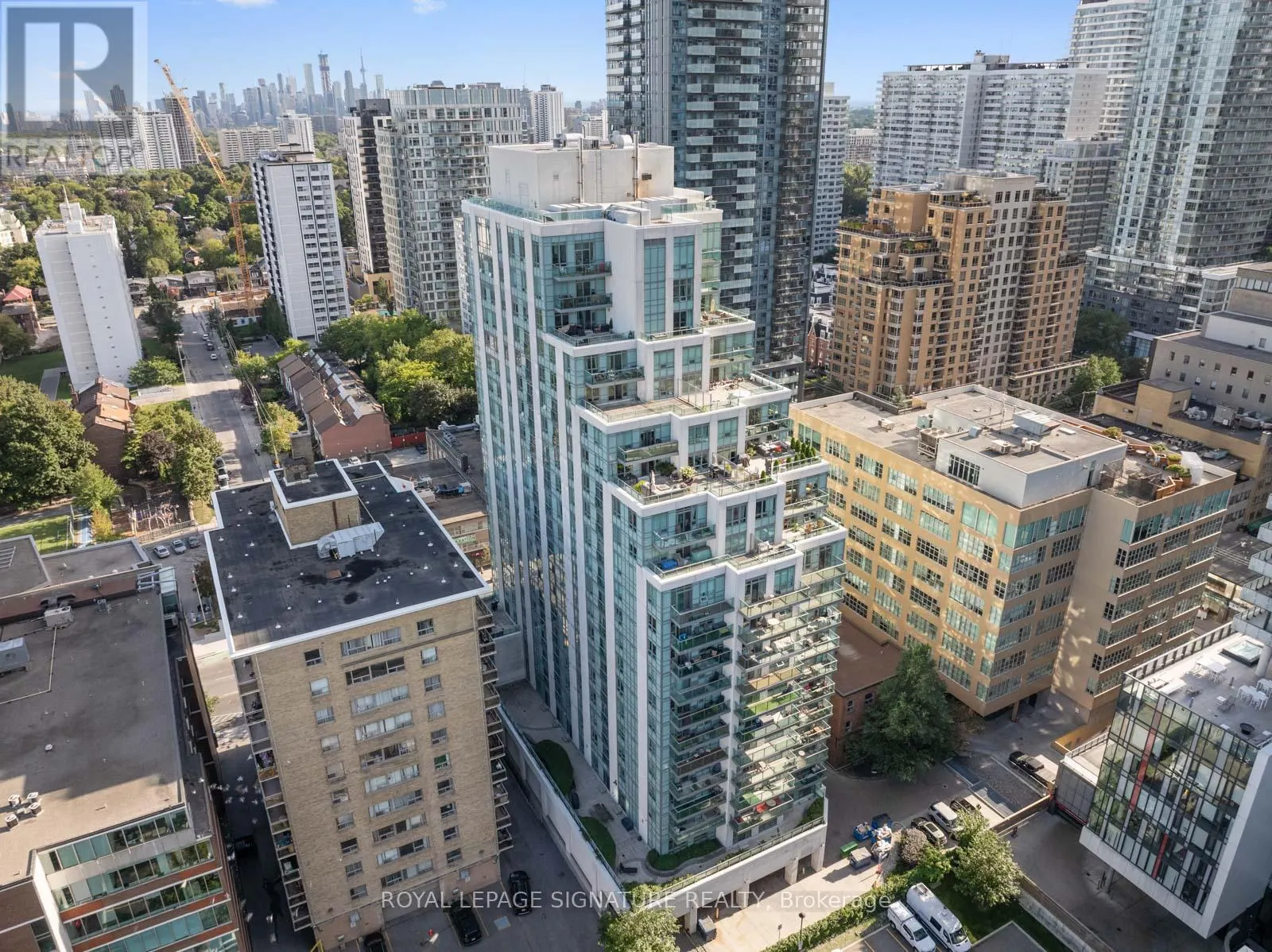 605 - 212 EGLINTON AVENUE E