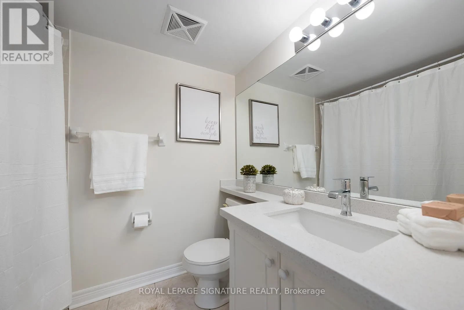 605 - 212 EGLINTON AVENUE E