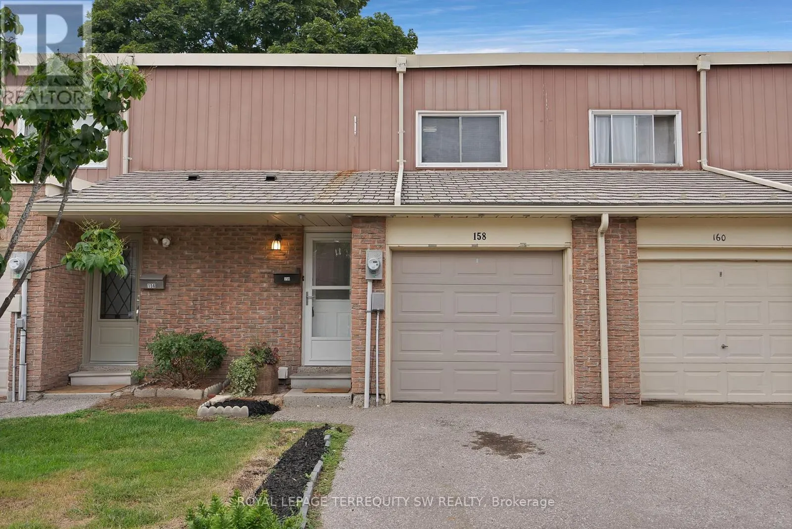 158 WOODY VINE WAY