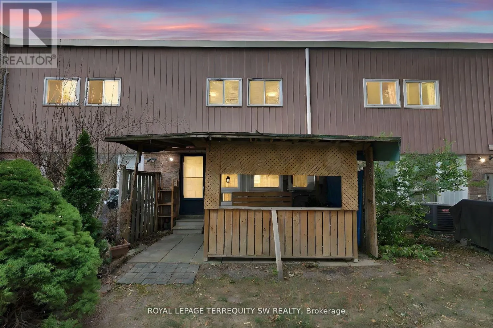 158 WOODY VINE WAY