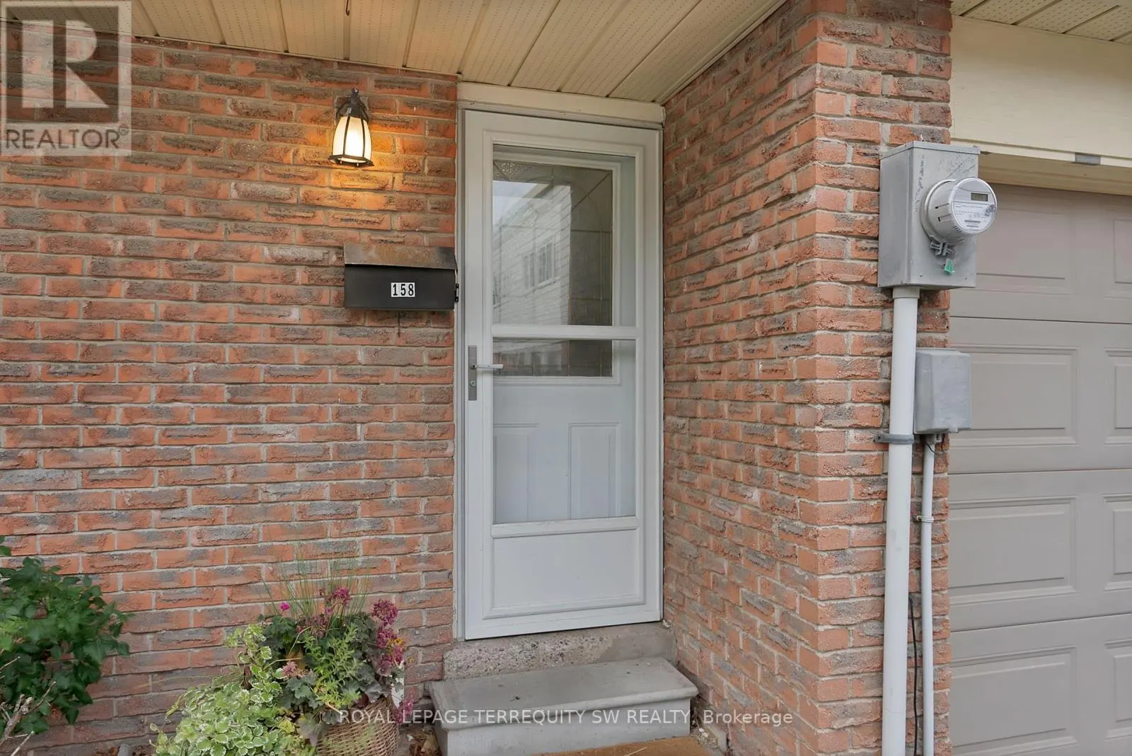 158 WOODY VINE WAY