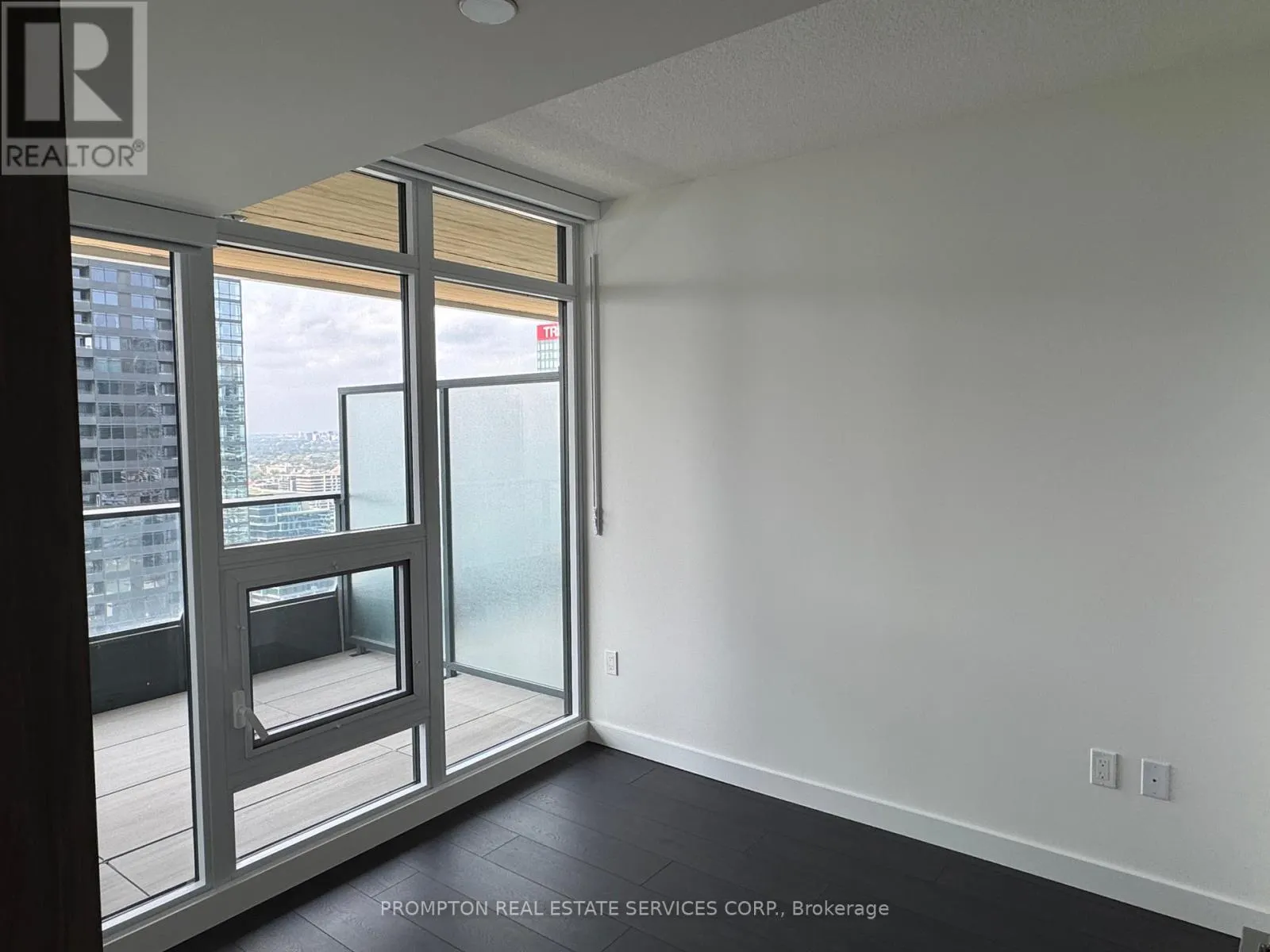 3915 - 3 CONCORD CITYPLACE WAY