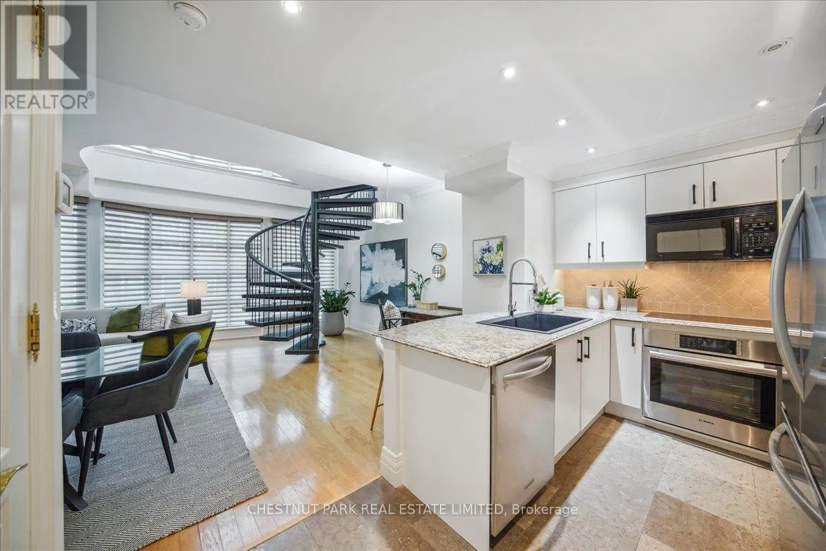 203 - 33 DELISLE AVENUE