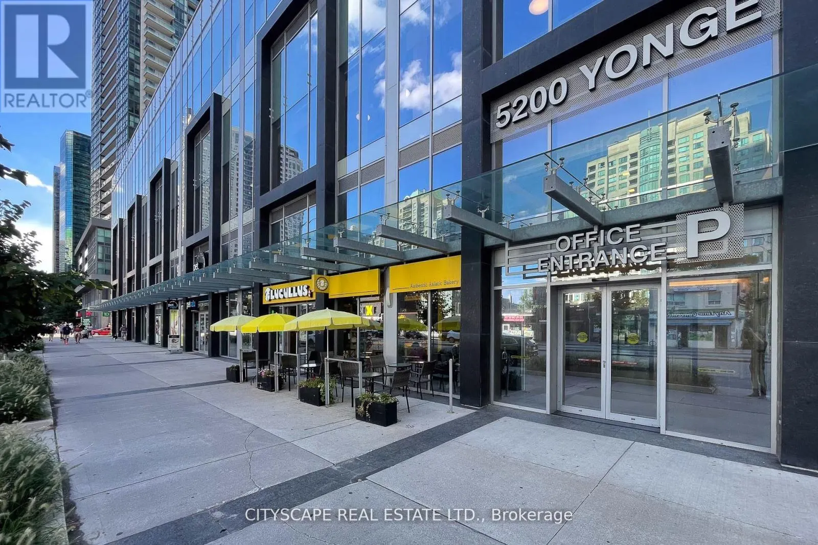 1201 - 5180 YONGE STREET