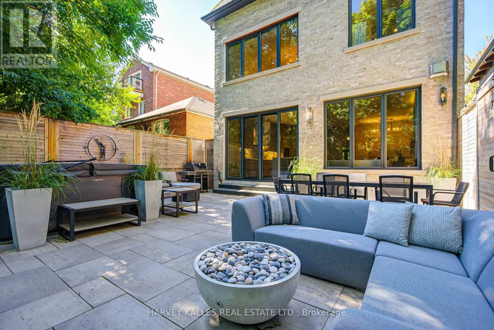 569 ARLINGTON AVENUE