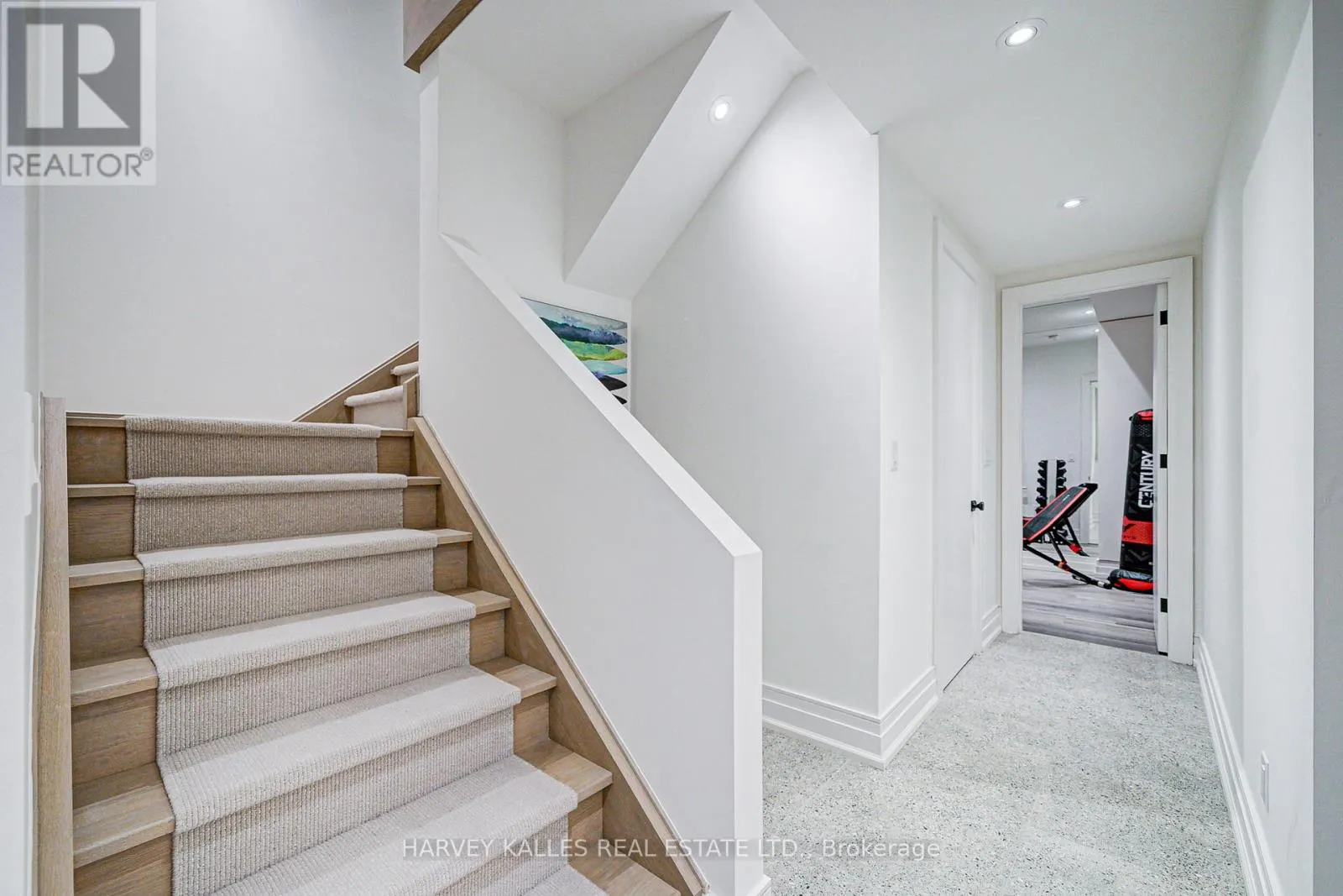 569 ARLINGTON AVENUE