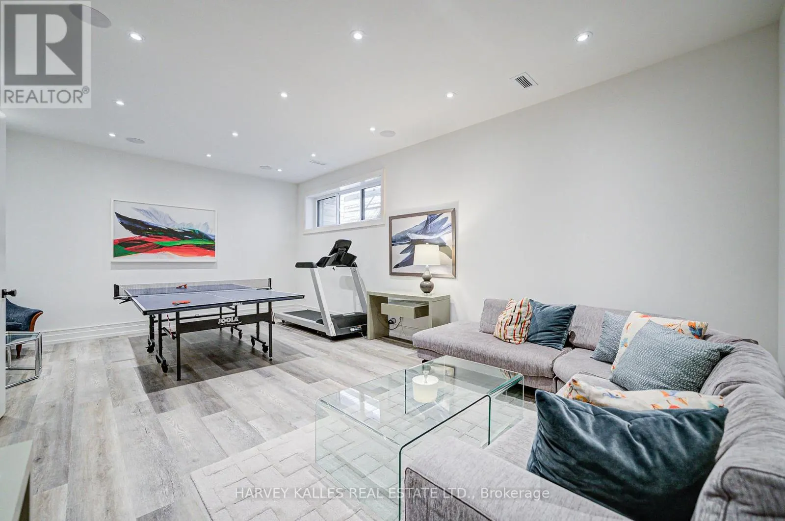 569 ARLINGTON AVENUE