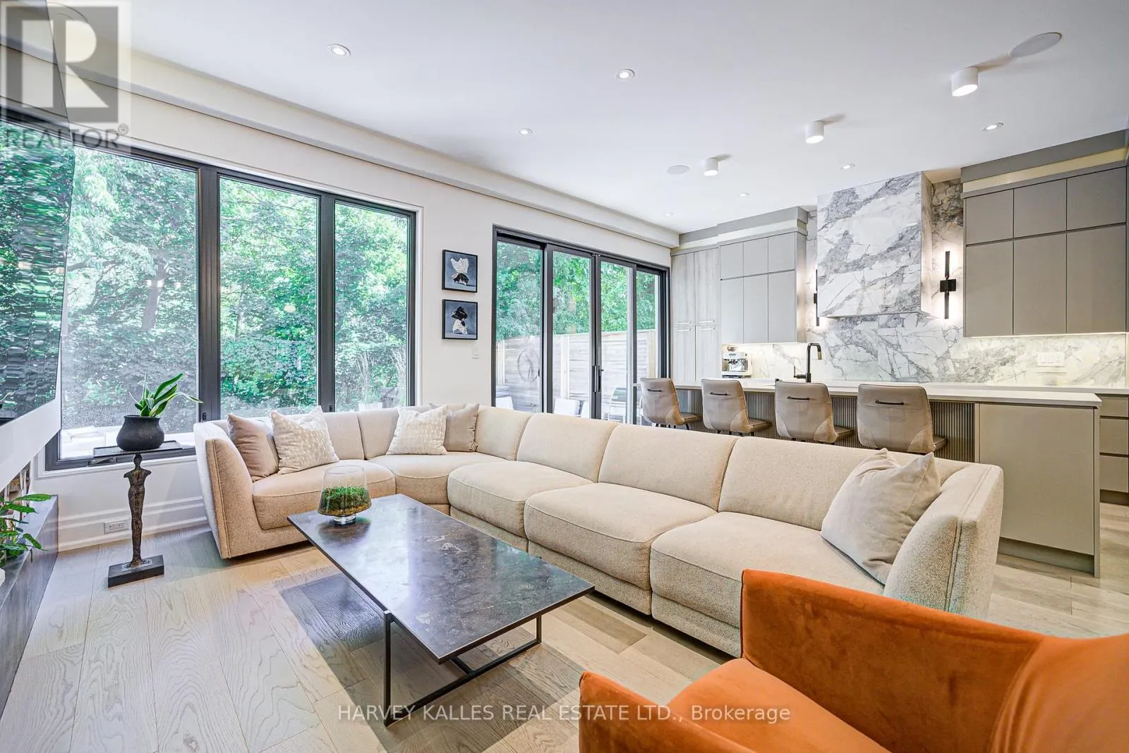 569 ARLINGTON AVENUE