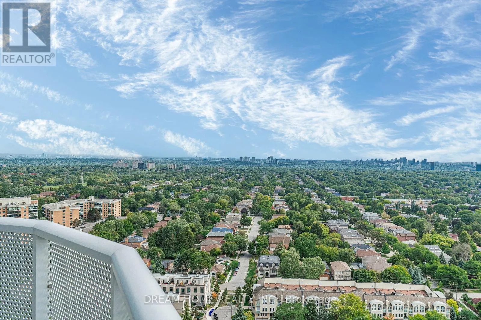 2511 - 15 HOLMES AVENUE