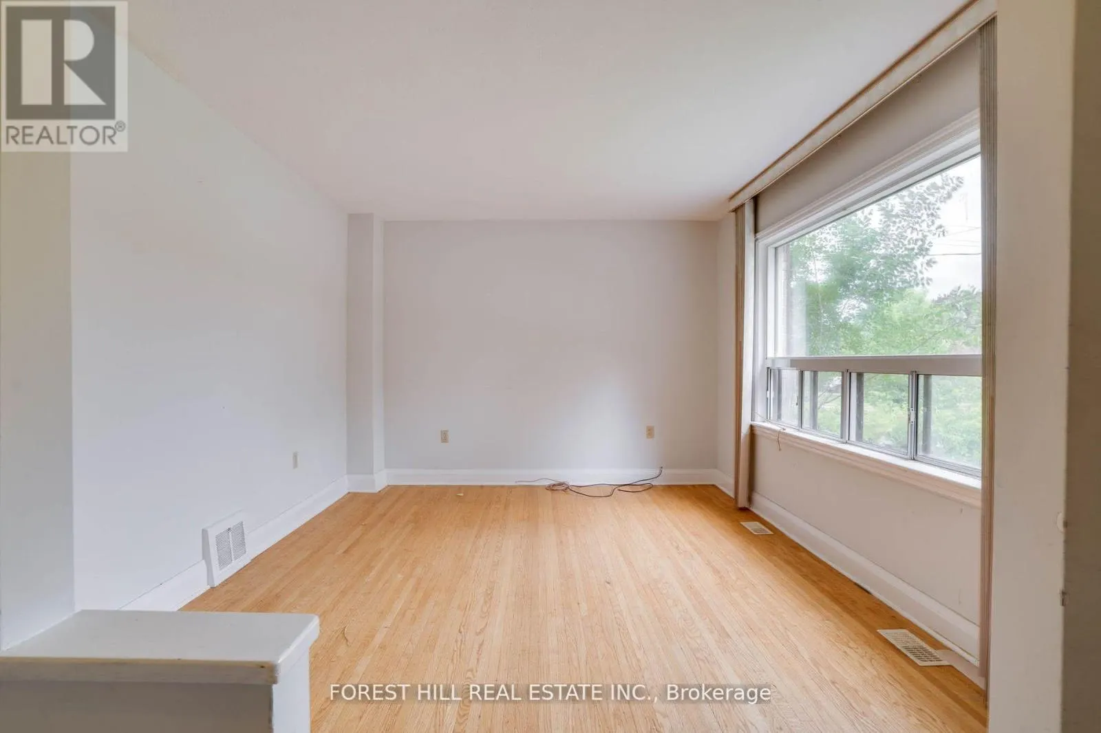 160 PLEASANT AVENUE