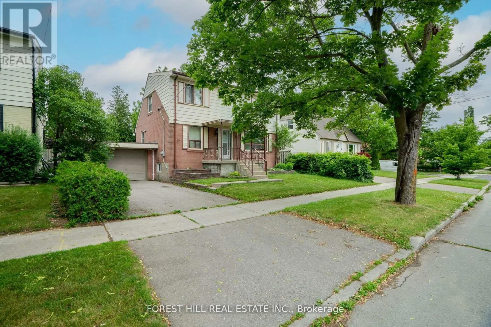 160 PLEASANT AVENUE