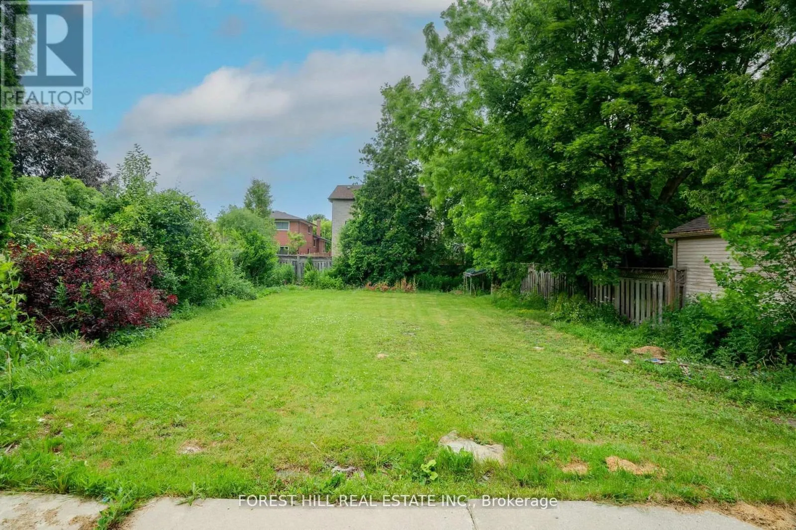160 PLEASANT AVENUE