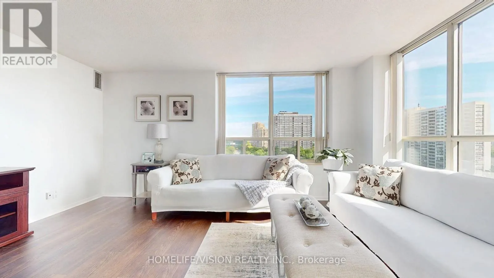 1706 - 205 WYNFORD DRIVE