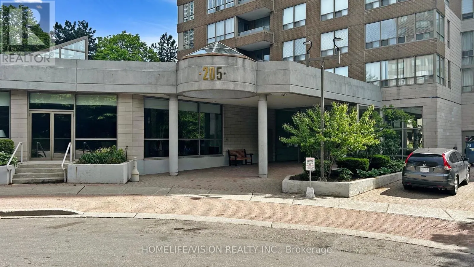 1706 - 205 WYNFORD DRIVE