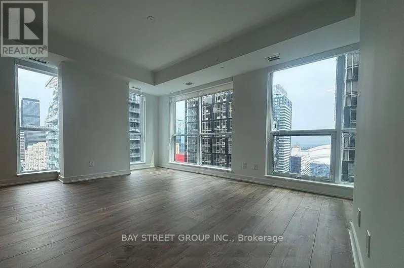 2302 - 327 KING STREET W