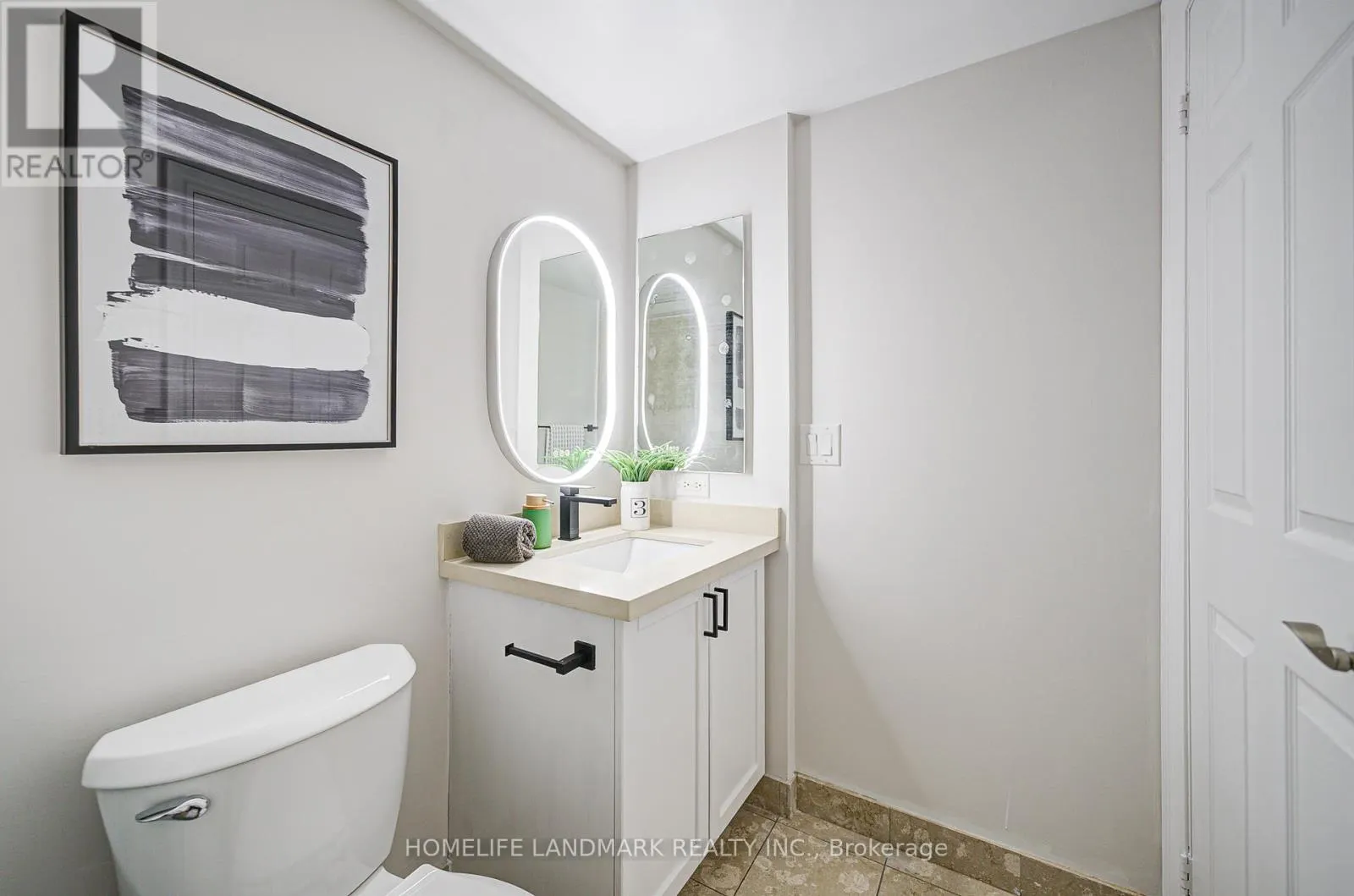 1011 - 15 GREENVIEW AVENUE