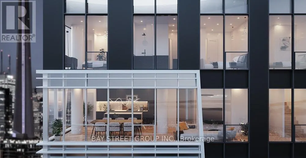 702 - 327 KING STREET W